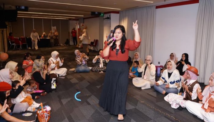 TWOgether in Retro Vibes: Momby.id Rayakan Dua Tahun Perjalanan Bersama Ibu Indonesia, Hadirkan Logo dan Jingle Baru