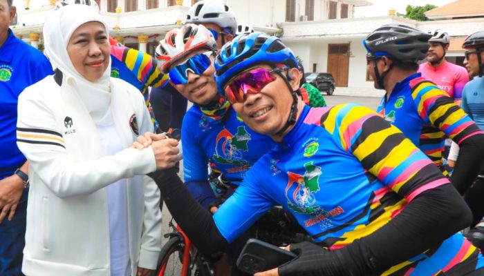 Khofifah Sambut Gowes Tour de’ Jakarta–IKN, Tekankan Semangat Kebersamaan Nusantara