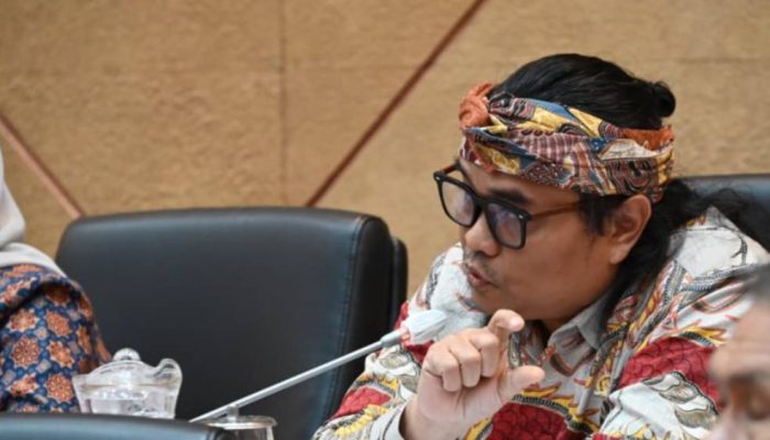 Peringatan Keras DPR: Penipuan Lowongan Kerja di Indonesia Bisa Berujung Perdagangan Manusia!