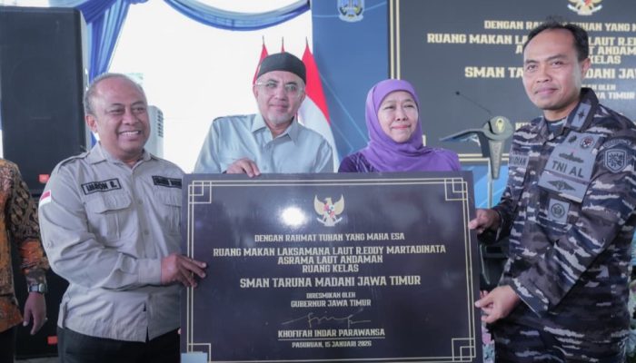 Gubernur Khofifah Perkuat Ekosistem Pendidikan Lewat Revitalisasi SMA, SMK, dan SLB