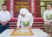 Khofifah Resmikan Revitalisasi Puluhan Sekolah di Kediri, Tegaskan Pendidikan Berkeadilan