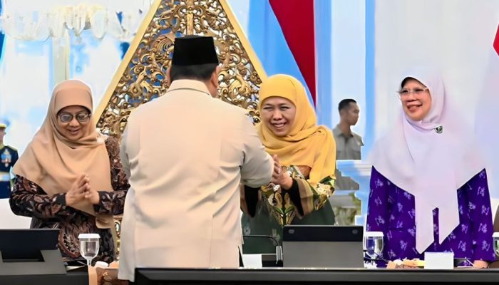 Gubernur Khofifah Hadiri Pertemuan Presiden Prabowo dengan Pimpinan Ormas Islam di Istana Negara