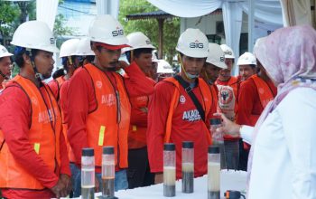 Serentak di Lima Provinsi, Program Sertifikasi Ahli Bangunan SIG Raih Rekor MURI