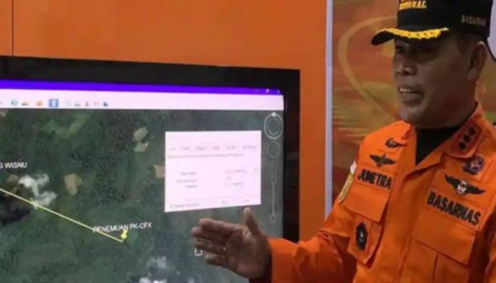 Titik Terang Pencarian, Ekor Helikopter PK-CFX Ditemukan di Hutan Sekadau