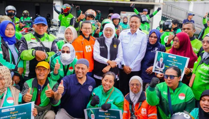Gubernur Jawa Timur Turun Langsung, Ojol Perempuan di Malang Dapat Rezeki Tak Terduga