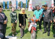 Konvoi Kendaraan Listrik Siswa SMK Meriahkan Hardiknas di Grahadi, Gubernur Khofifah Puji Inovasi Vokasi Jatim