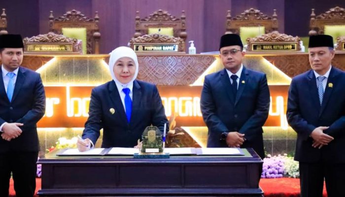 Gubernur Khofifah Dorong Transformasi Petrogas Jatim dan Penguatan Ekonomi Kreatif