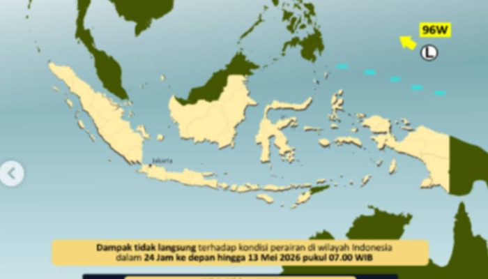 Bibit Siklon Tropis 96W Bergerak ke Barat Laut, Warga Diminta Waspada