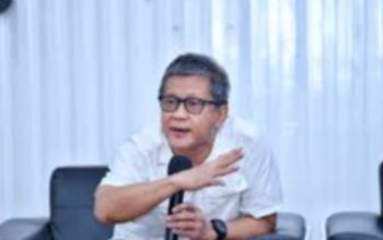 Rocky Gerung Hadiri Sidang Nadiem, Ulas Kelemahan Konstruksi Fakta di Pengadilan