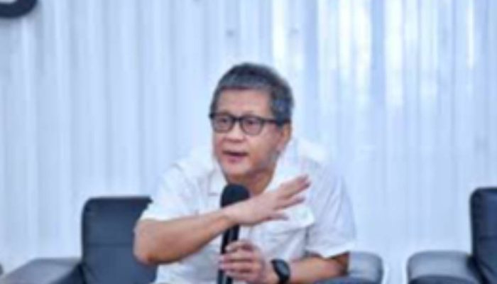 Rocky Gerung Hadiri Sidang Nadiem, Ulas Kelemahan Konstruksi Fakta di Pengadilan