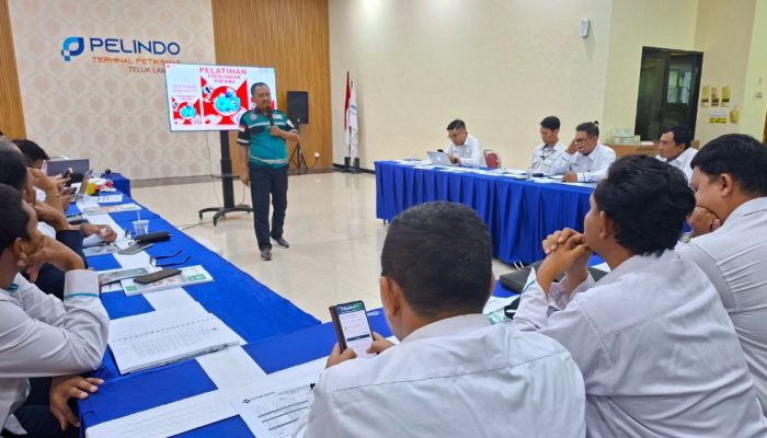 SELALU SIAGA, PT TERMINAL TELUK LAMONG CETAK TENAGA TERAMPIL DALAM PERTOLONGAN PERTAMA PADA KECELAKAAN