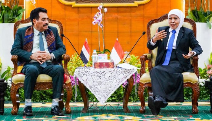 Gubernur Khofifah Bahas Pendidikan hingga Perdagangan Saat Terima Dubes Yaman