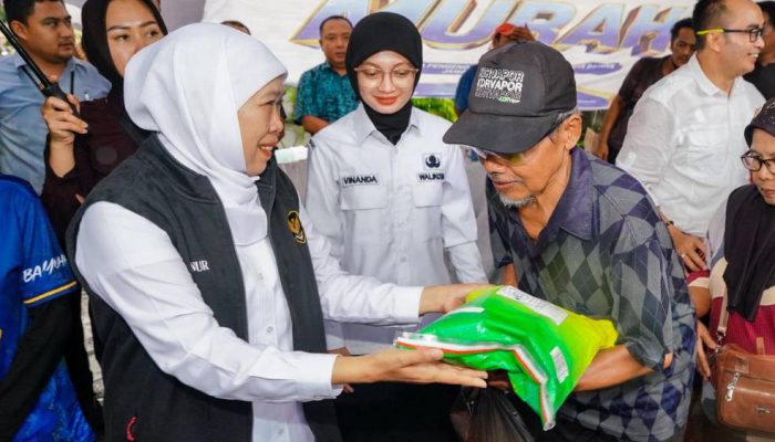 Gubernur Khofifah Hadirkan Sembako Murah untuk Warga Kediri Menjelang Idul Adha
