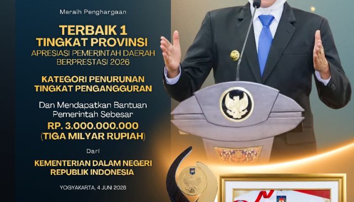 Gubernur  Khofifah Bawa Jatim Raih Predikat Terbaik dalam Menekan Angka Pengangguran