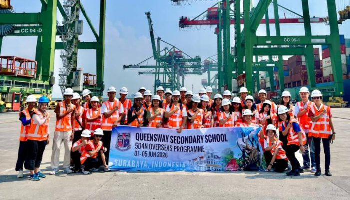 Terminal Teluk Lamong Jadi Laboratorium Pembelajaran Maritim bagi Pelajar Singapura
