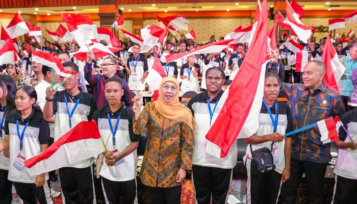 Gubernur Khofifah: Anak Papua Harus Berani Bermimpi dan Siap Jadi Pemimpin Bangsa