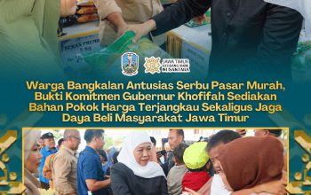 Gubernur Khofifah Indar Parawansa Salurkan Beras untuk Lansia dan Telur bagi Anak di Pasar Murah Bangkalan