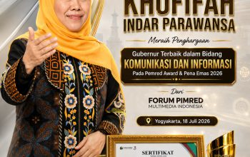 Gubernur Khofifah Raih Penghargaan Pimred Award 2026 Kategori Komunikasi dan Informasi Publik