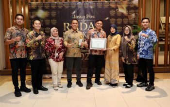 Biro Adpim Jatim Diganjar Jawa Pos Radar Mojokerto Awards 2026 Berkat Inovasi Komunikasi Publik Kolaboratif