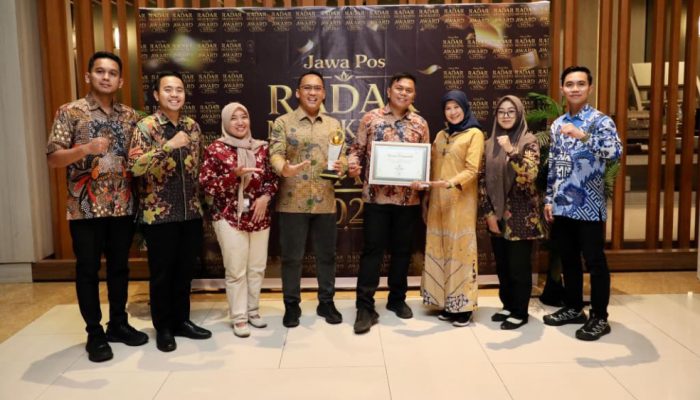 Biro Adpim Jatim Diganjar Jawa Pos Radar Mojokerto Awards 2026 Berkat Inovasi Komunikasi Publik Kolaboratif