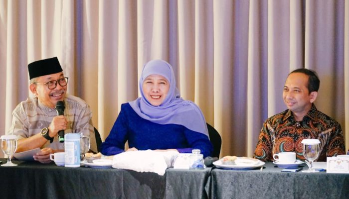 Khofifah Indar Parawansa Ajak Alumni UNAIR Bangun Kolaborasi Lintas Daerah dan Cetak SDM Berdaya Saing Global
