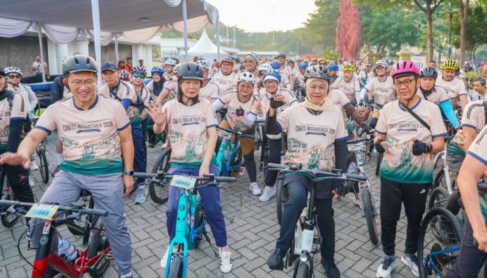 Gubernur Jawa Timur Tegaskan SDM Sehat Jadi Kunci Pembangunan Berkelanjutan Saat Gowes Nusantara 2026