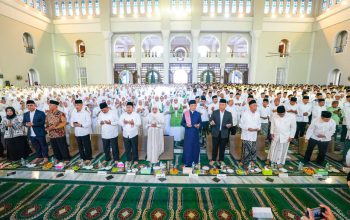 Tabligh Akbar IGIC 2026, Gubernur Khofifah Dorong Penguatan Peran Masjid untuk Perdamaian Global