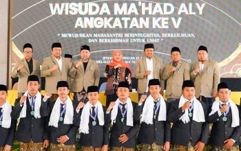 Orasi Ilmiah di Ma’had Aly Nurul Cholil, Gubernur Khofifah Dorong Lulusan Jadi Ulama Multitalenta 5. Khofifah Ungkap 7.976 Mahasiswa