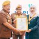 Gubernur Khofifah Terima Bintang LVRI: Perjuangan Hari Ini adalah Memastikan Kemerdekaan Hadirkan Kesejahteraan**