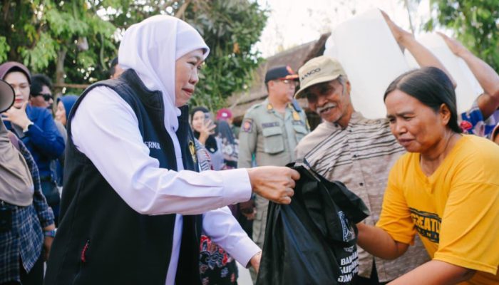 98,946 Warga Blitar Terdampak Kekeringan, Gubernur Khofifah Pastikan Pasokan Air Bersih