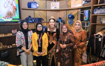 Kriyanusa 2026: Arumi Bachsin Tampil Elegan dengan Busana Terinspirasi Ratu Majapahit