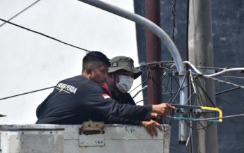 Eri Cahyadi Pastikan Aduan Warga Ditindaklanjuti, Hotline Lapor Cak Eri Responsif 99,9 Persen